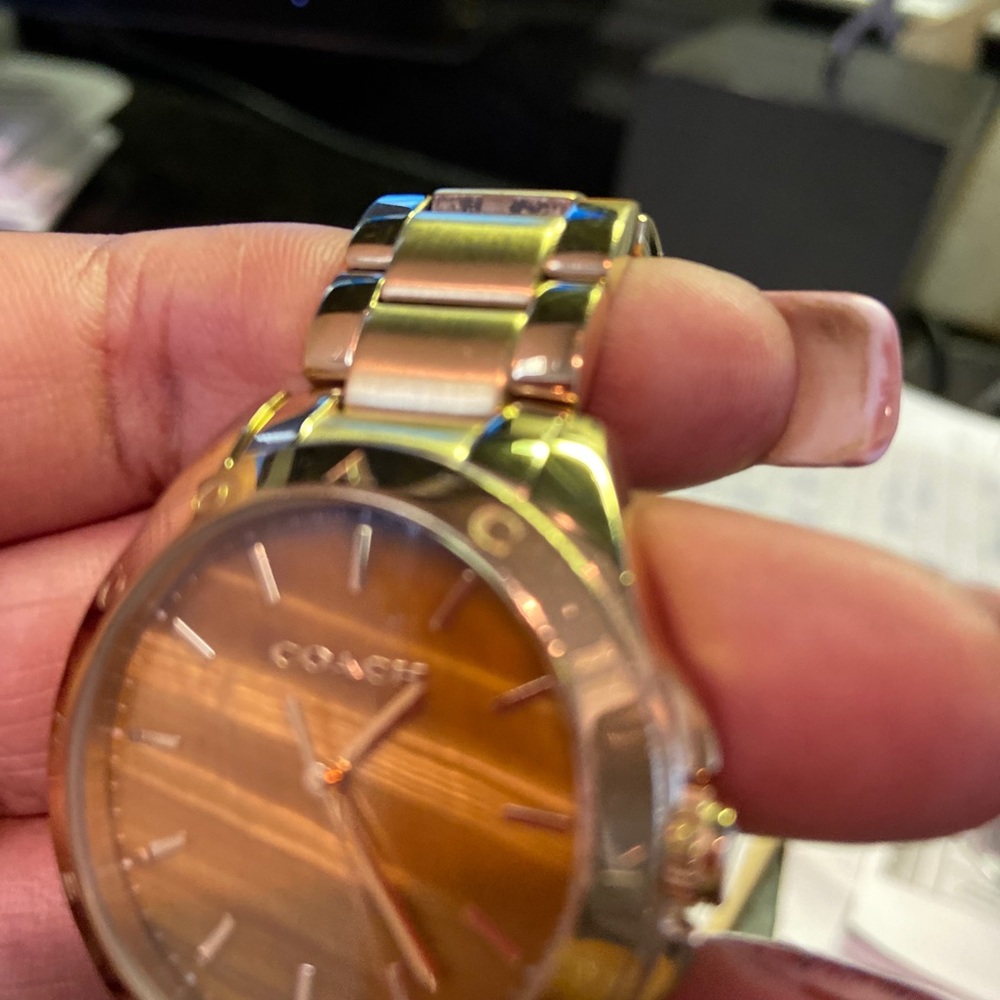 Gold Coach Watch😍 - Picture 5 of 8